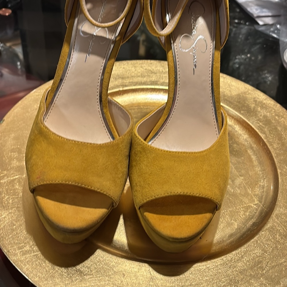 Jessica Simpson Womens Beeya Suede Peep Toe, Mustard Size 8.5 - Picture 4 of 6